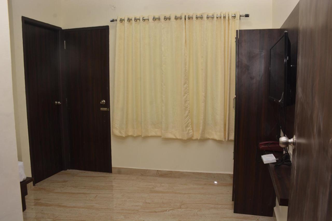 Arihanth Inn Vellore Esterno foto
